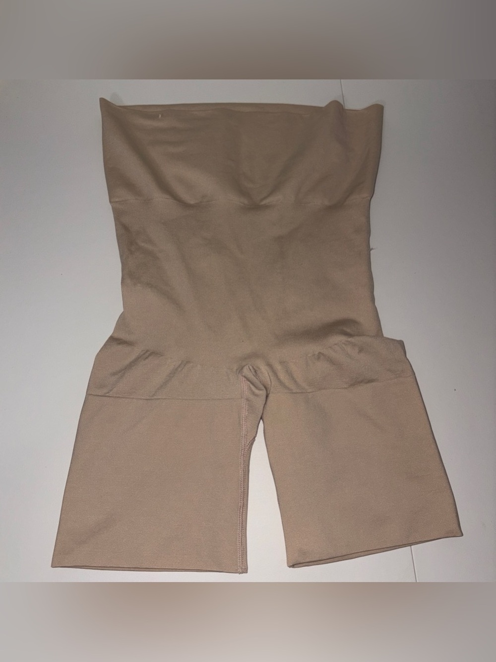 High-Waist Shaping Capris in Beige
